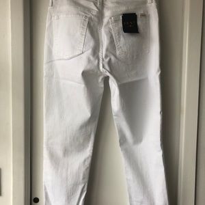 JEN7 by 7 For All Mankind New White Jeans